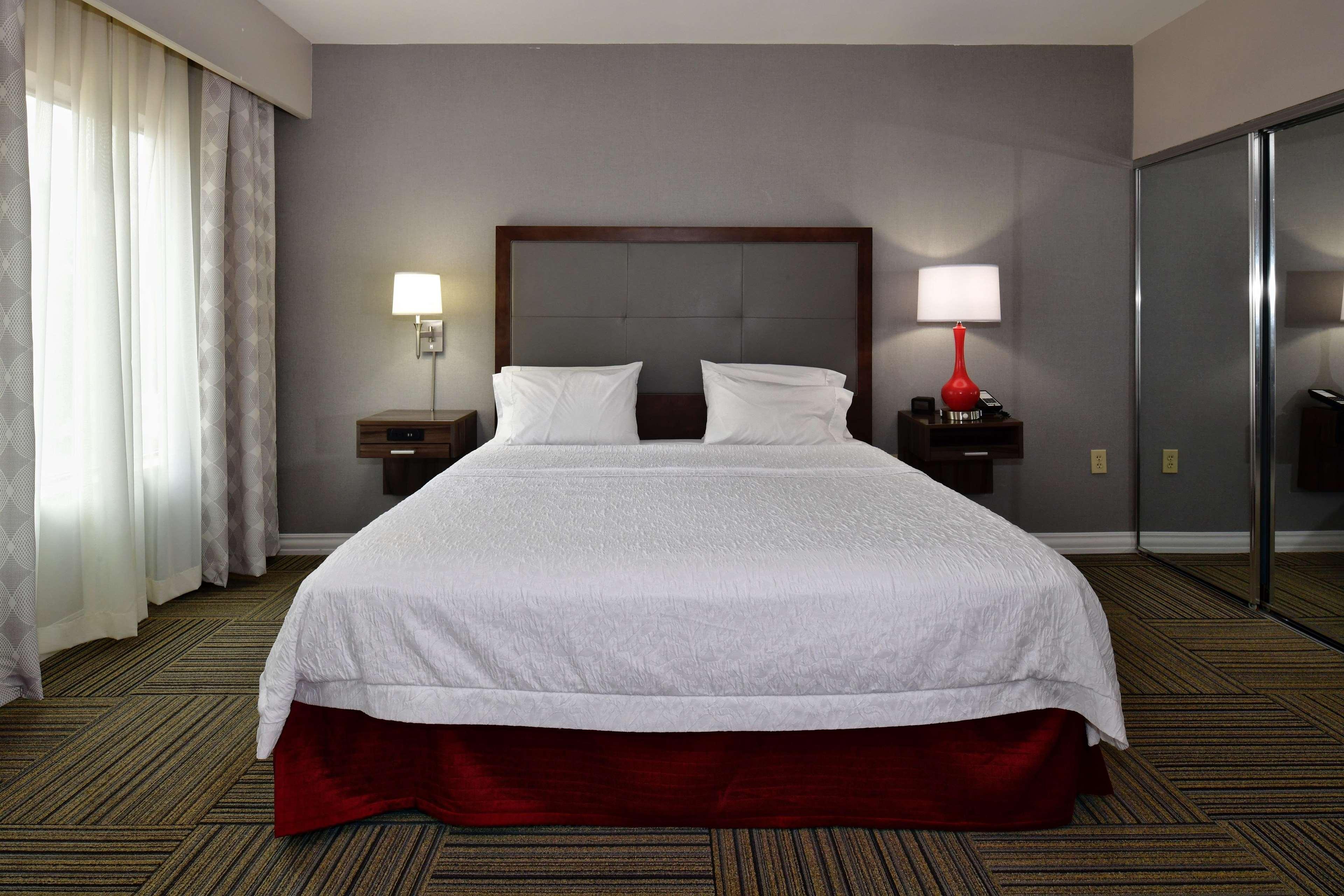 Hampton Inn & Suites Fredericksburg Esterno foto