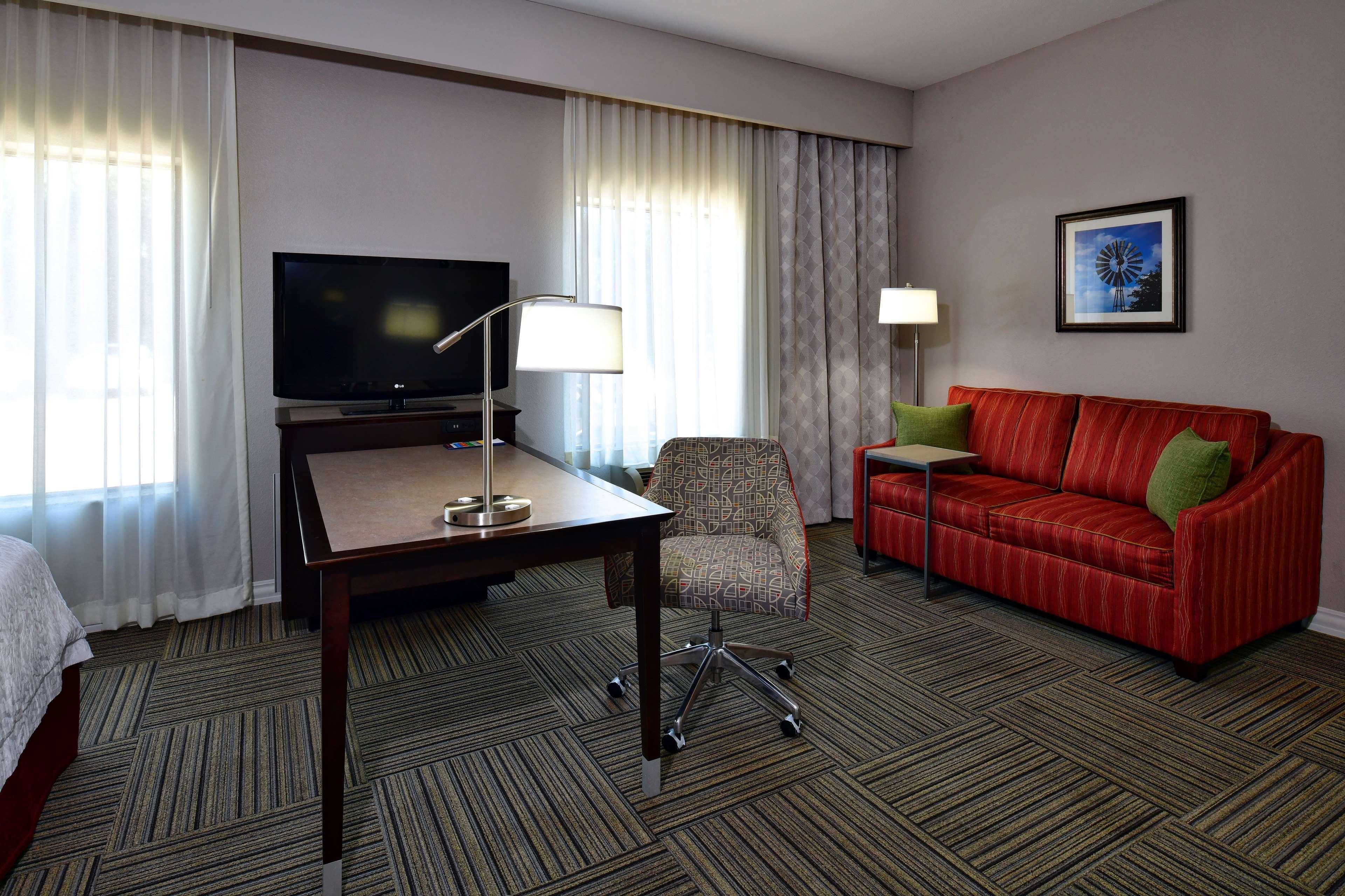 Hampton Inn & Suites Fredericksburg Esterno foto