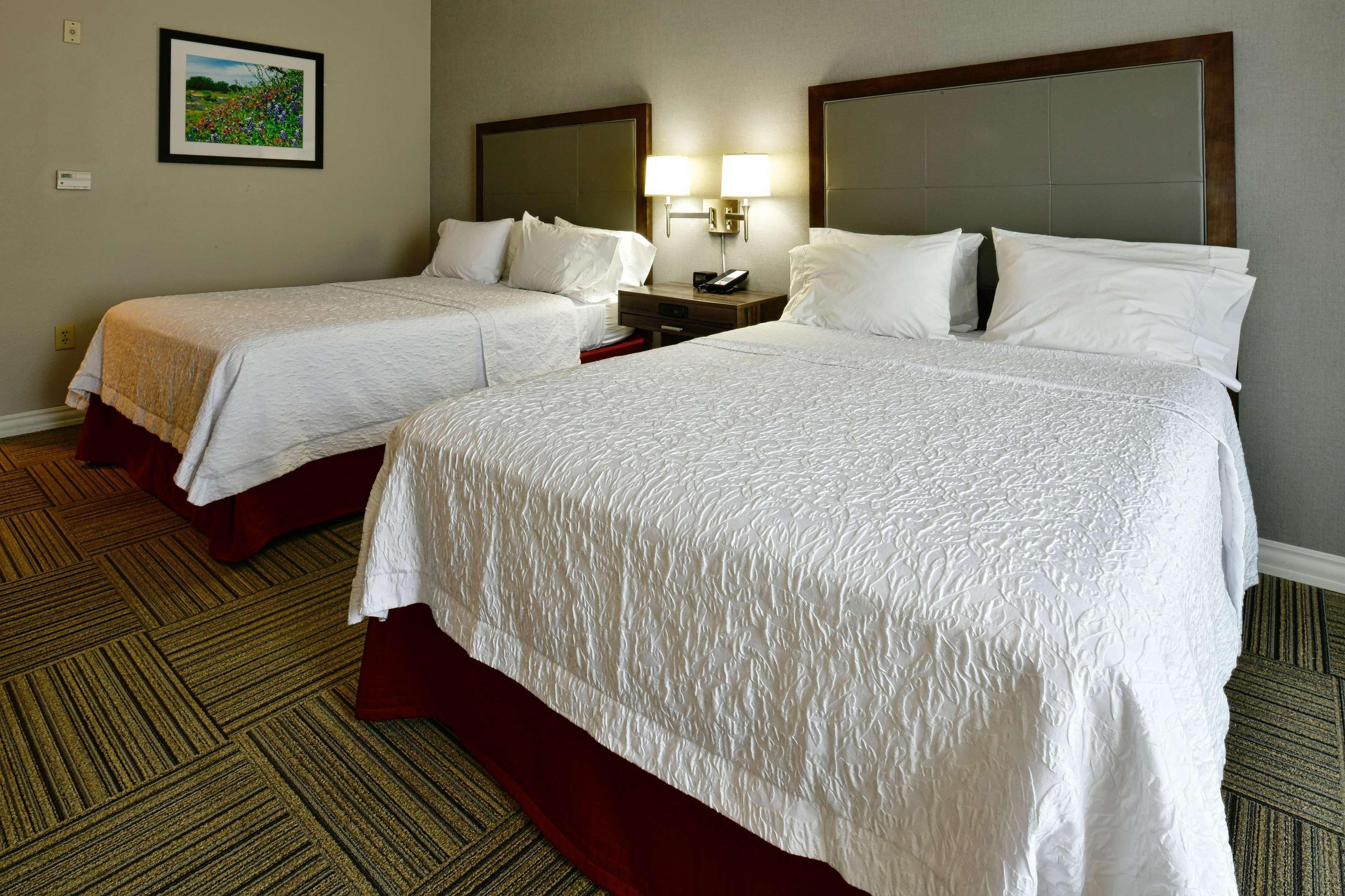 Hampton Inn & Suites Fredericksburg Esterno foto