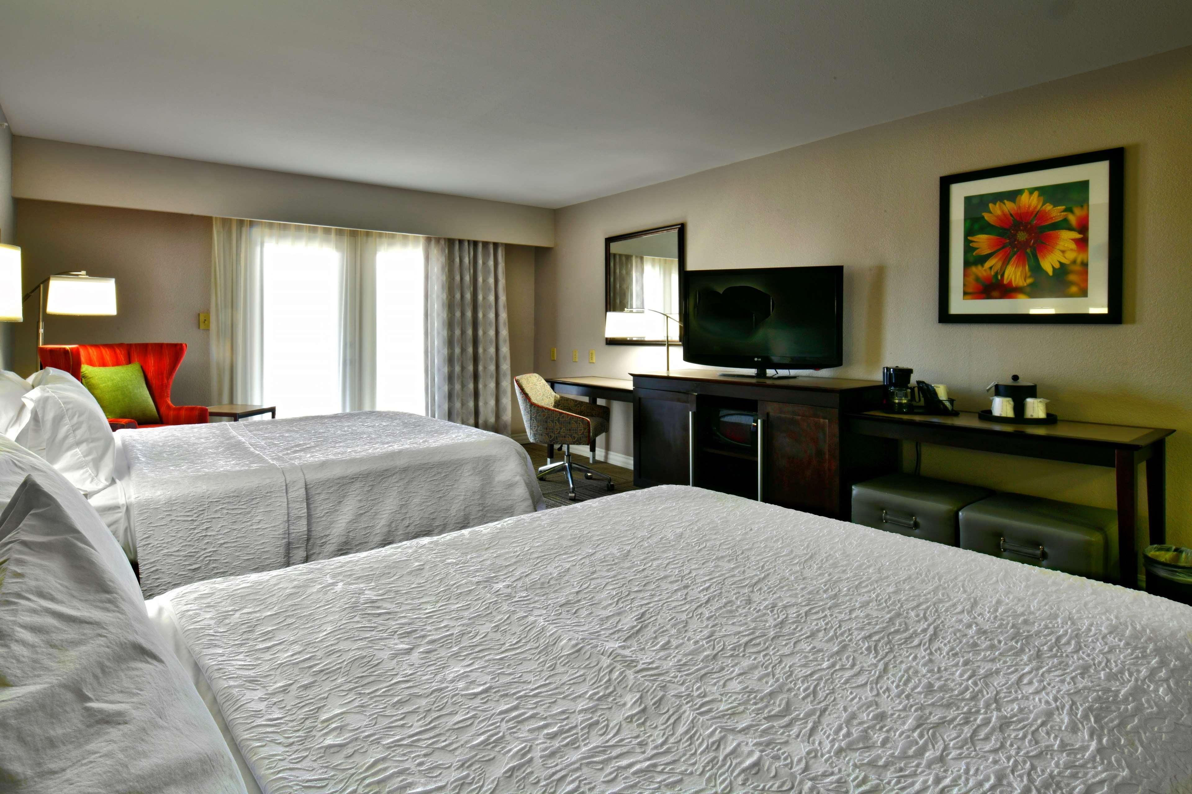 Hampton Inn & Suites Fredericksburg Esterno foto