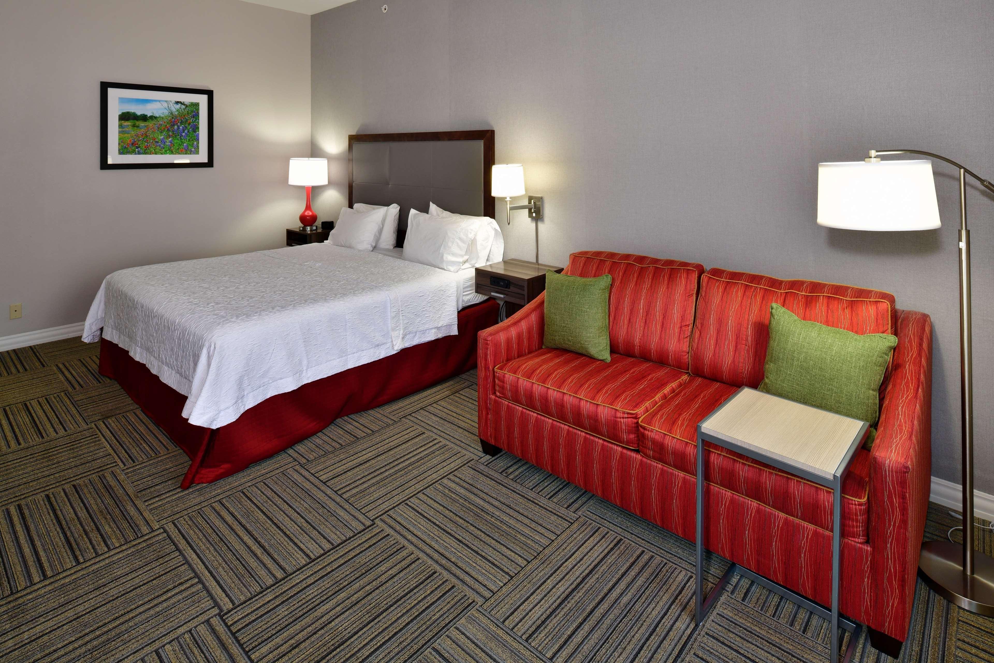 Hampton Inn & Suites Fredericksburg Esterno foto