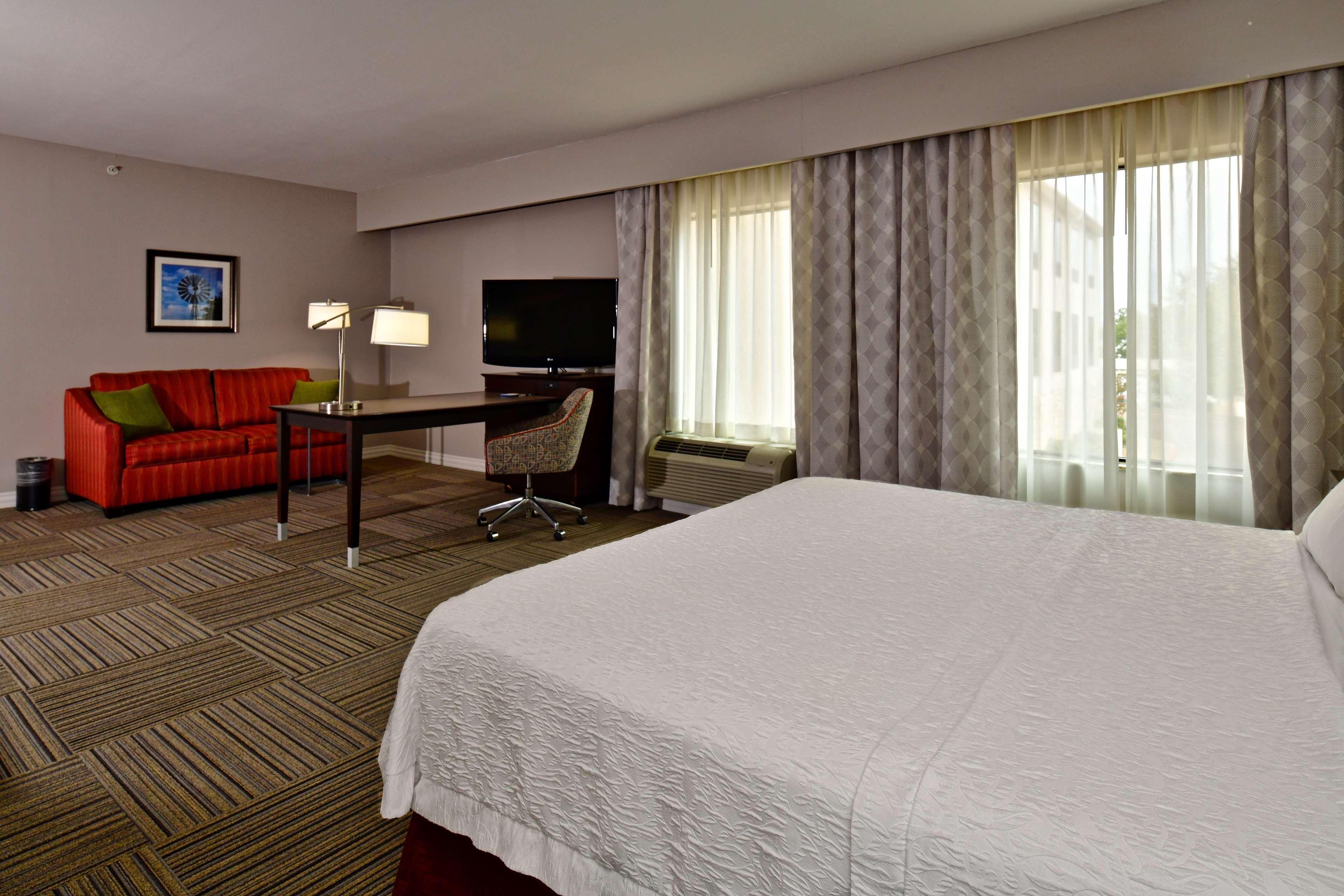 Hampton Inn & Suites Fredericksburg Esterno foto