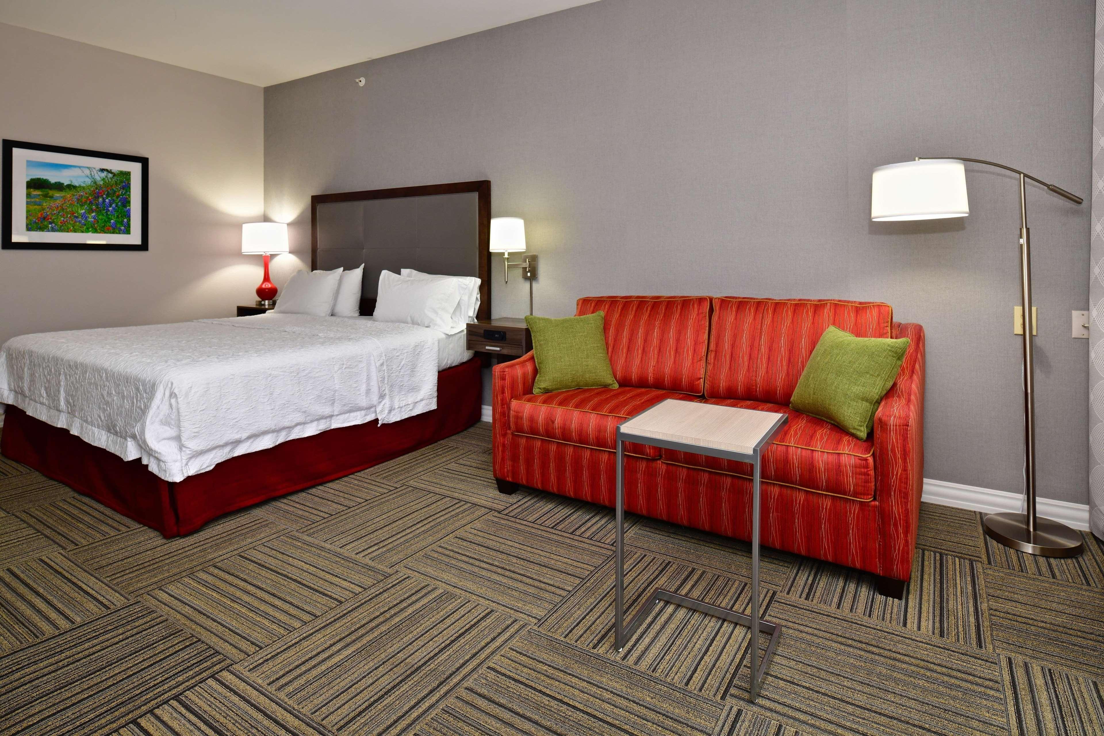 Hampton Inn & Suites Fredericksburg Esterno foto
