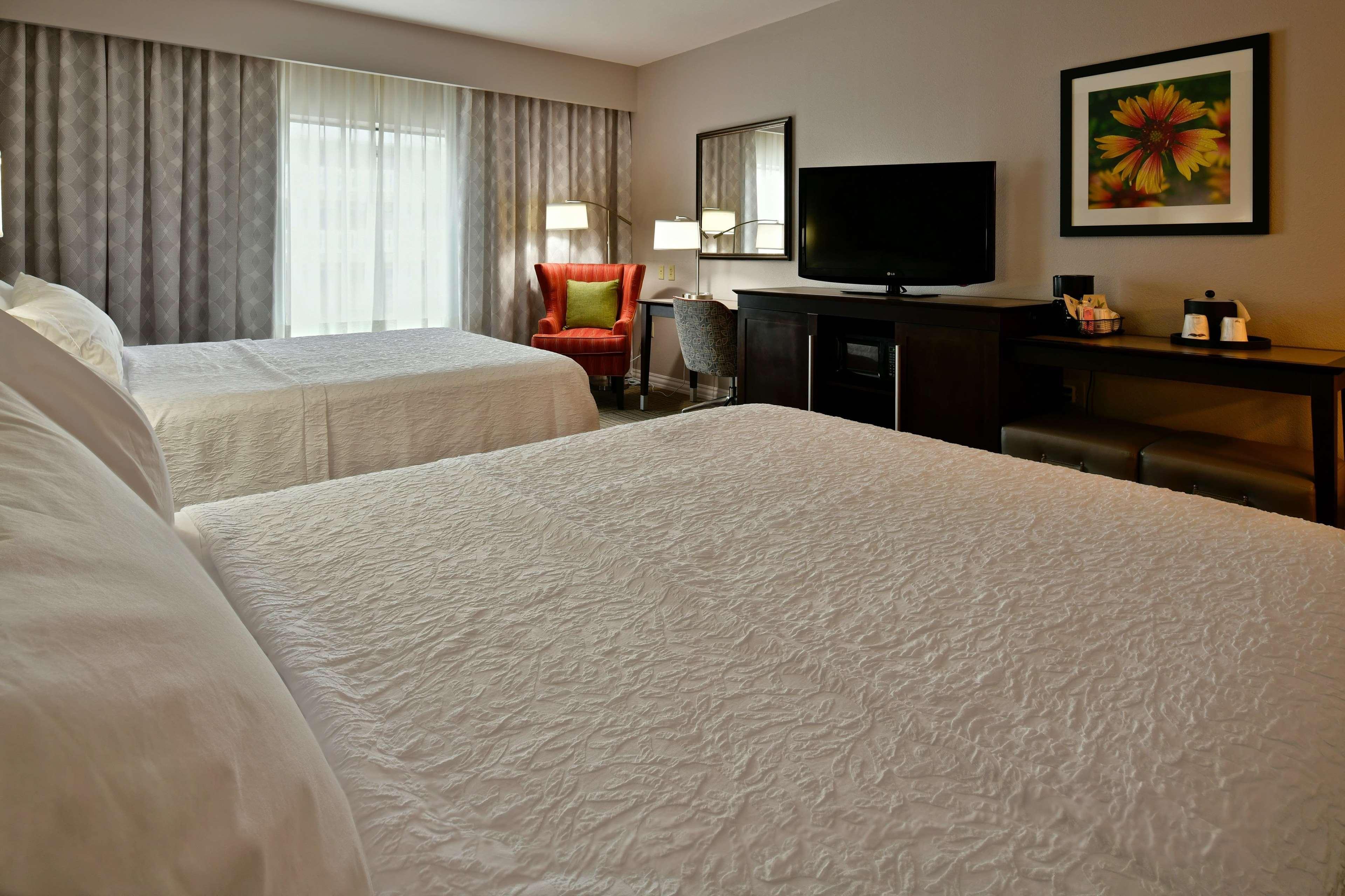 Hampton Inn & Suites Fredericksburg Esterno foto