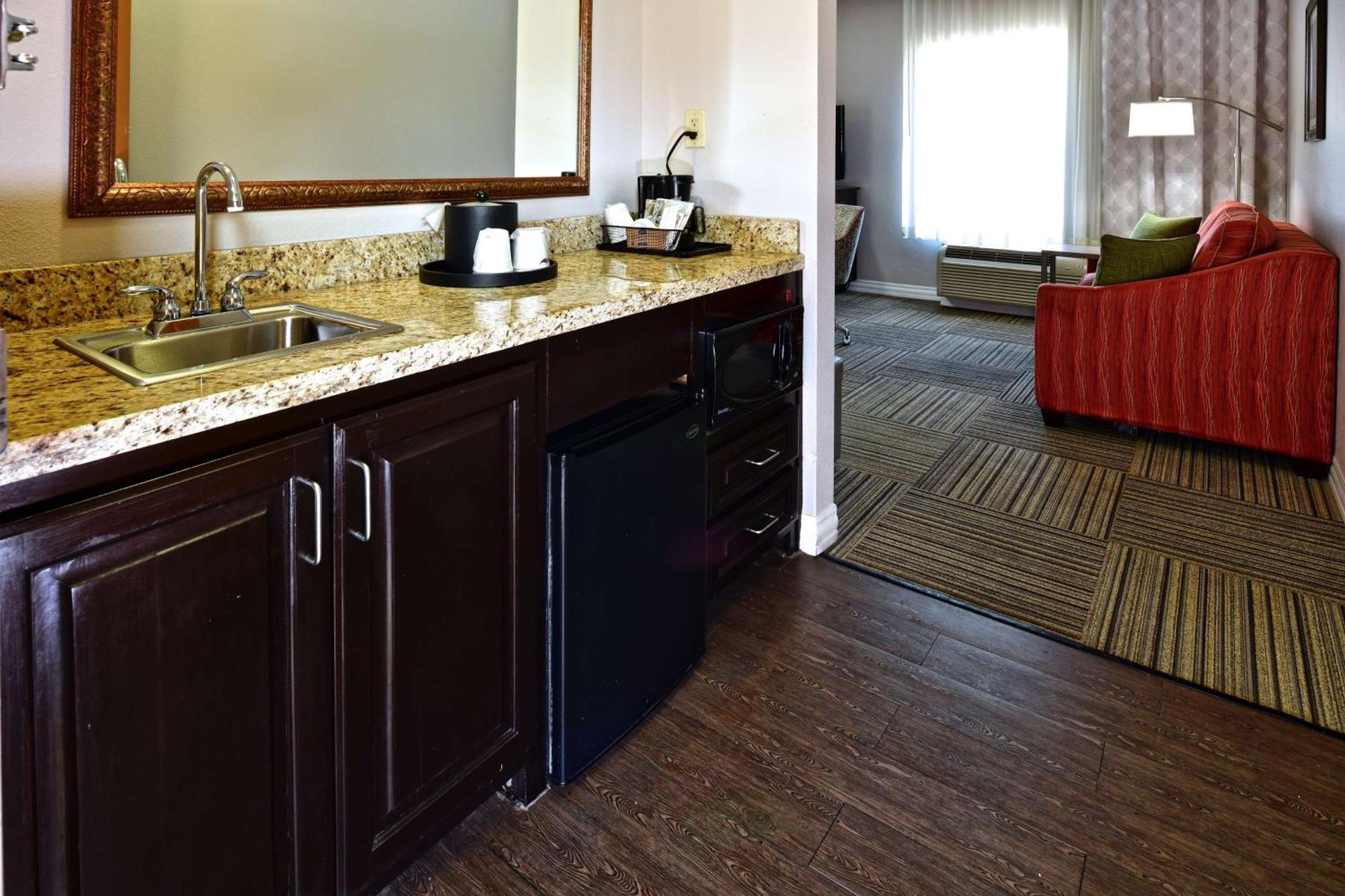 Hampton Inn & Suites Fredericksburg Esterno foto