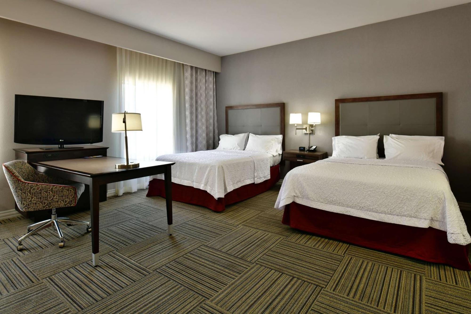 Hampton Inn & Suites Fredericksburg Esterno foto