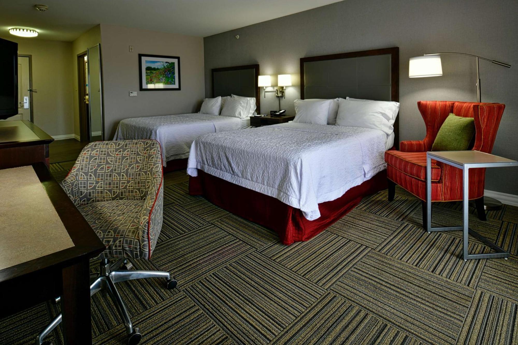 Hampton Inn & Suites Fredericksburg Esterno foto